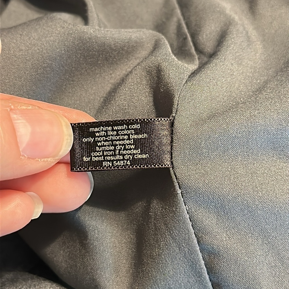 The Limited Collection Gray Pencil Skirt Size 12 in Fair Used Condition - Picture 14 of 16
